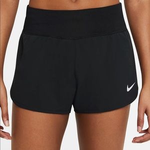 Women’s Nike Dri-fit short- size S